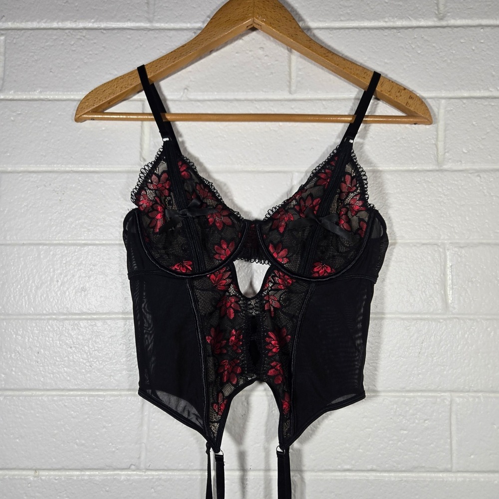 Romantic Lace Bustier Underwire Top Garter Straps‎ Large Lingerie Red Valentines